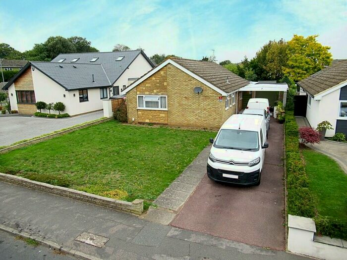 3 Bedroom Terraced House To Rent In Benford Road, Hoddesdon, EN11