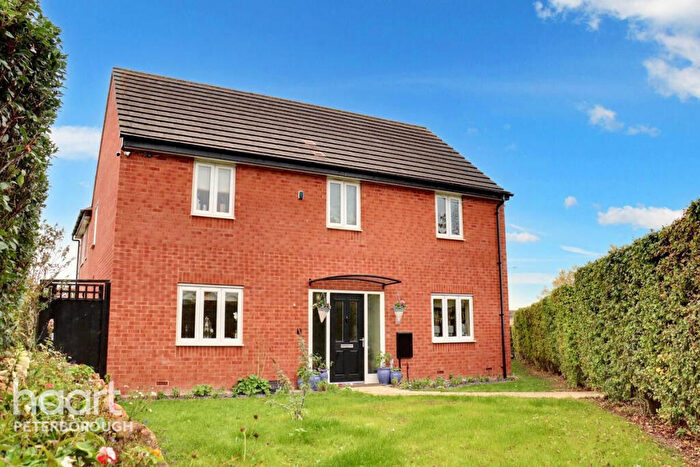 5 Bedroom Detached House For Sale In Manor Drive, Gunthorpe, PE4