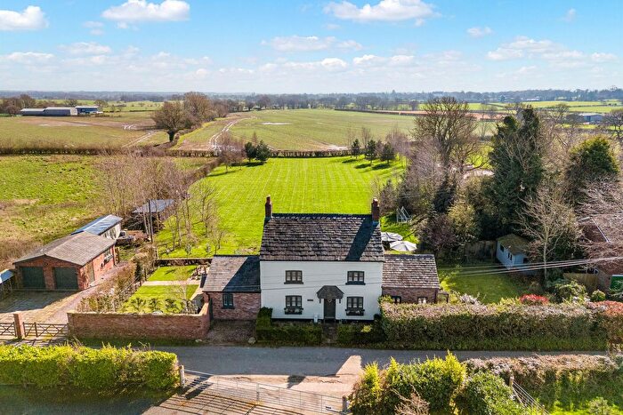 4 Bedroom Detached House For Sale In Well Lane, Lower Stretton, WA4