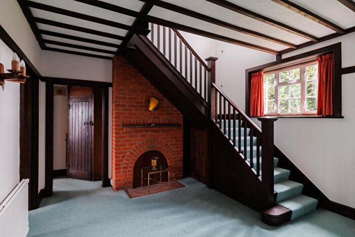 4 Bedroom Detached House For Sale In Swanage, Dorset, BH19 - Photo 3