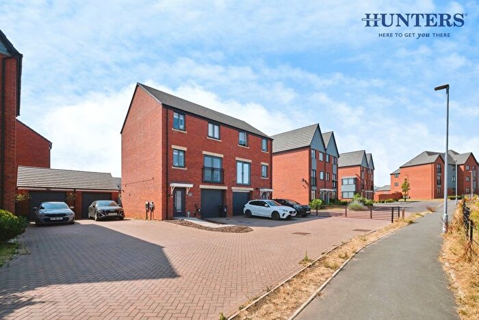 3 Bedroom Semi-Detached House For Sale In Mullarkey Drive, Lichfield, WS14