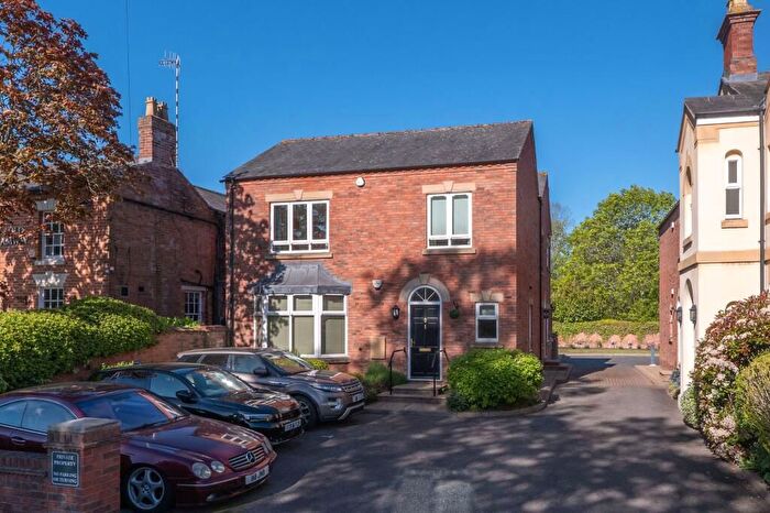2 Bedroom Flat For Sale In Shipston Road, Stratford-Upon-Avon, CV37