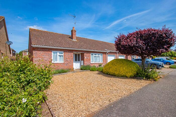 3 Bedroom Bungalow For Sale In Wysteria Way, Snettisham, PE31