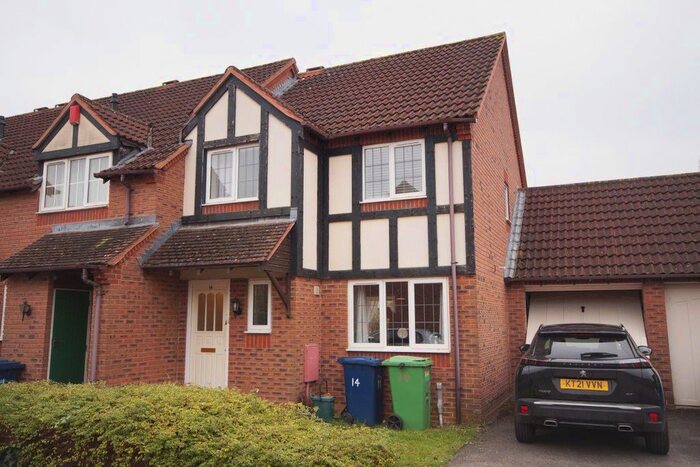 3 Bedroom Property To Rent In Beechurst Way, Bishops Cleeve, Cheltenham GL52