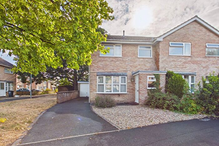 3 Bedroom Semi-Detached House For Sale In Freshmoor, Clevedon, North Somerset, BS21