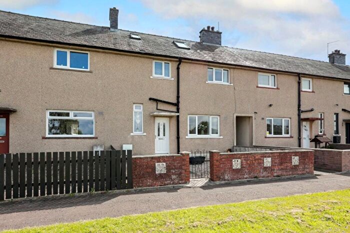 4 Bedroom Terraced House For Sale In Izatt Avenue, Dunfermline, Fife, KY11