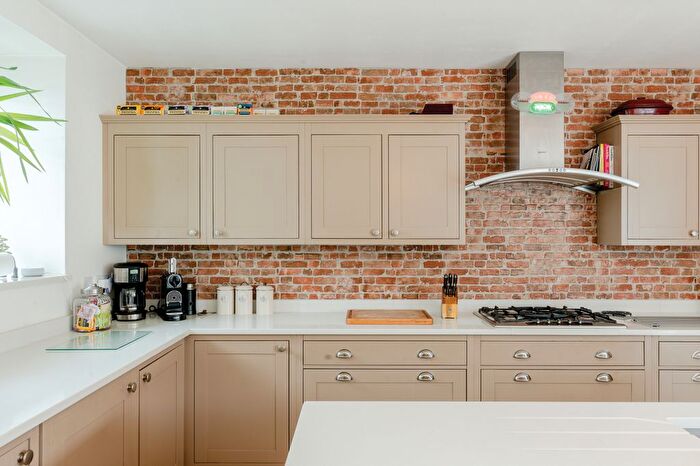 5 Bedroom End Of Terrace House For Sale In Bedminster Road, Bedminster, Bristol, BS3