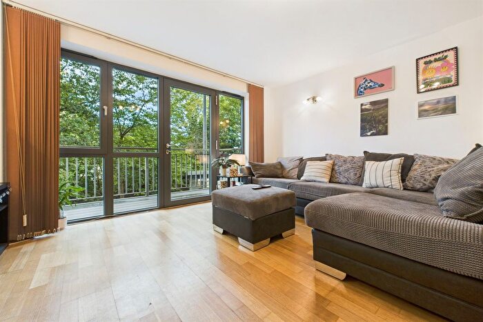 1 Bedroom Flat For Sale In Nonsuch House, Colliers Wood, SW19