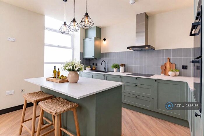 1 Bedroom Flat To Rent In Park Road, Rossendale, BB4