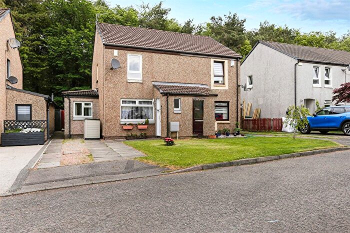 3 Bedroom Semi-Detached House For Sale In Castburn Road, Cumbernauld, Glasgow, North Lanarkshire, G67