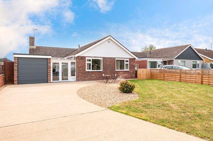 4 Bedroom Bungalow For Sale In Greenfields, Nettleham, Lincoln, LN2