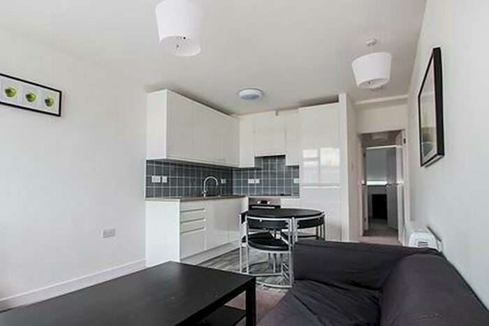 1 Bedroom Apartment To Rent In Radcliffe Court, Rose Crescent, Cambridge, CB2