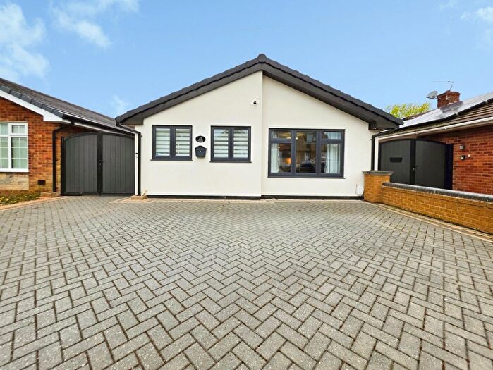 2 Bedroom Detached Bungalow For Sale In Caton Crescent, Stoke-On-Trent, ST6