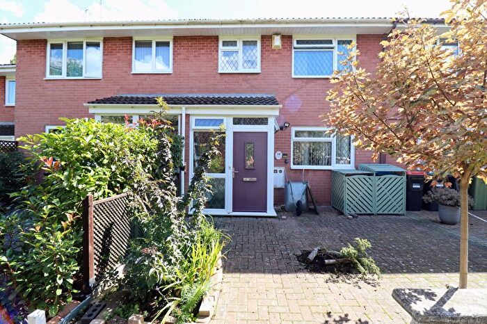 3 Bedroom Terraced House For Sale In Larch Grove, Bletchley, Milton Keynes, MK2
