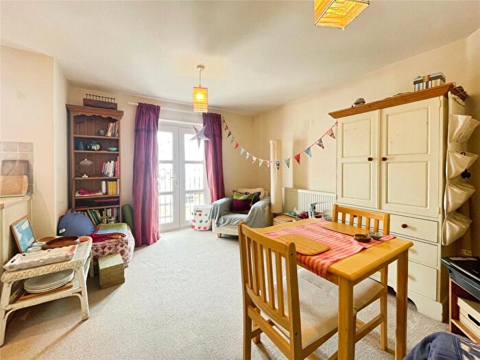 1 Bedroom Flat For Sale In West Street, Bognor Regis, West Sussex, PO21
