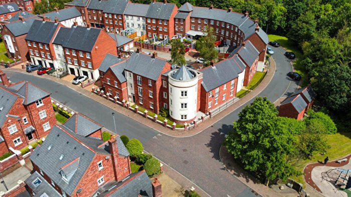 3 Bedroom Flat To Rent In Ladybank Avenue, Preston, Lancashire, PR2