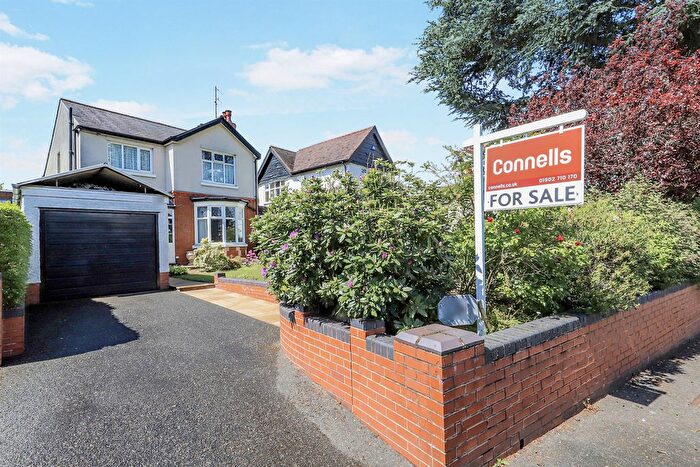 3 Bedroom Detached House For Sale In Mount Road, Penn, Wolverhampton, WV4