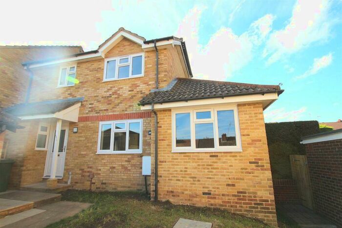 4 Bedroom Semi-Detached House To Rent In Upper Fant Road, Maidstone, ME16