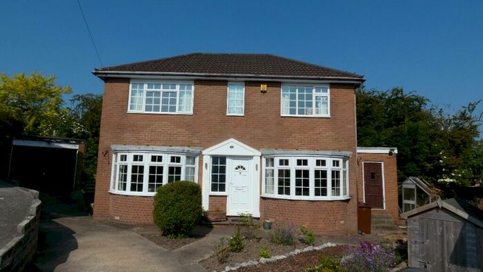 4 Bedroom Detached House For Sale In New Crescent, Leeds, West Yorkshire, LS18
