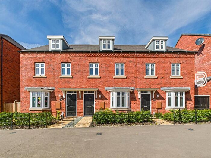 3 Bedroom Town House For Sale In Station Avenue, Houlton, Rugby, CV23