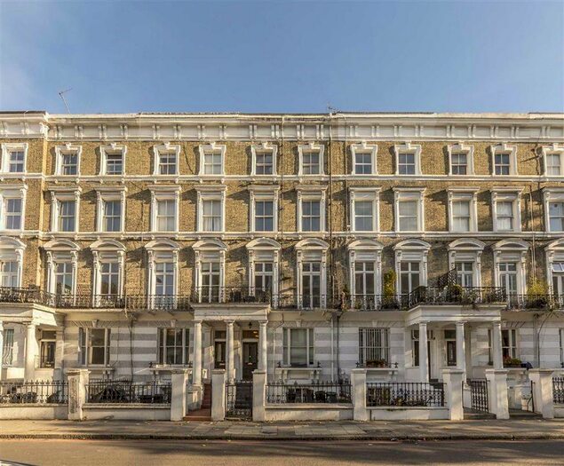 2 Bedroom Flat To Rent In Finborough Road, South Kensington, SW10