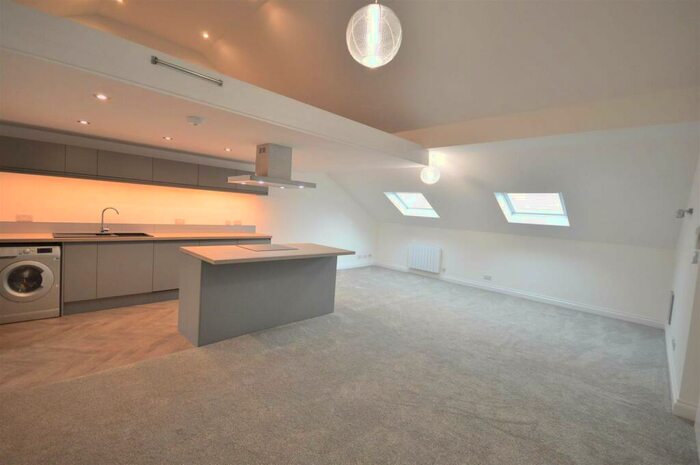 1 Bedroom Apartment To Rent In Washway Road, Sale, M33