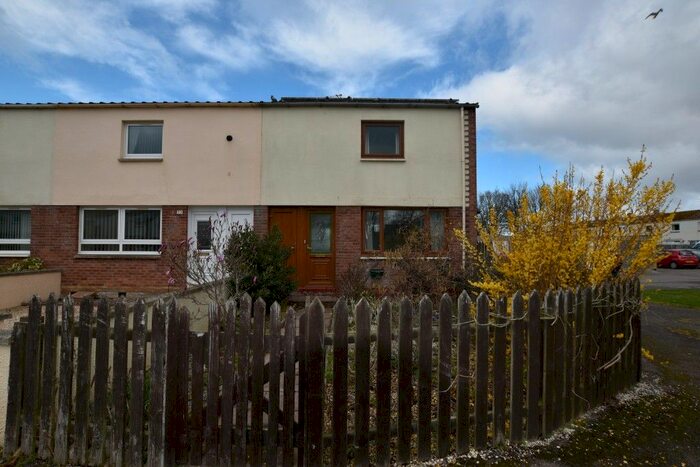 3 Bedroom Flat To Rent In Califer Road, Forres, IV36