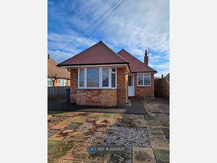 2 Bedroom Bungalow To Rent In Windmill Road, Polegate, BN26