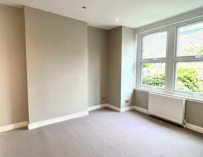 2 Bedroom Maisonette To Rent In Auckland Hill, West Norwood, London, SE27