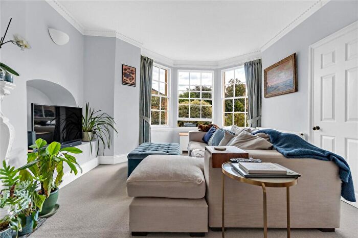 1 Bedroom Apartment For Sale In Cotham Road, Bristol, BS6