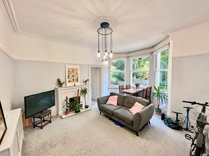 2 Bedroom Apartment To Rent In Park Valley, The Park, NG7