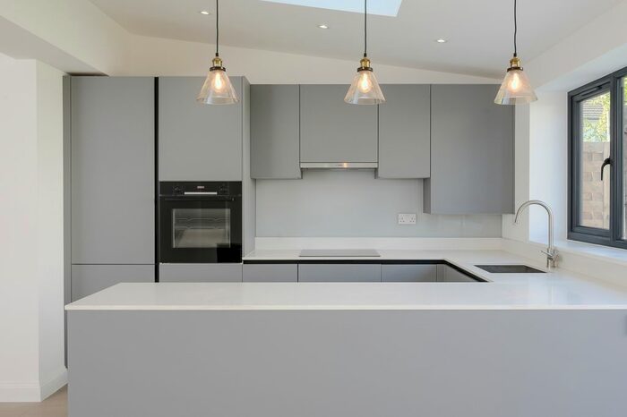 3 Bedroom End Of Terrace House To Rent In Keswick Avenue, London, SW15