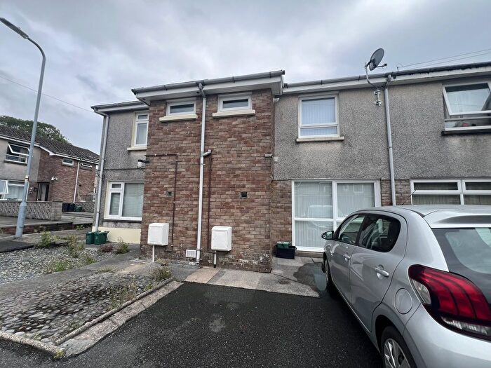 2 Bedroom Property To Rent In Myrddin Court, Carmarthen, SA31