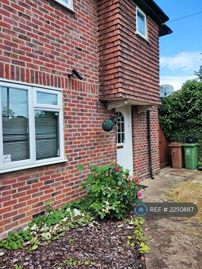 3 Bedroom Semi-Detached House To Rent In Courtney Crescent, Carshalton, SM5