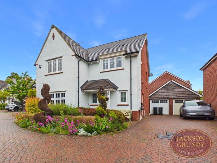 4 Bedroom Detached House For Sale In Gardeners View, Hardingstone, NN4