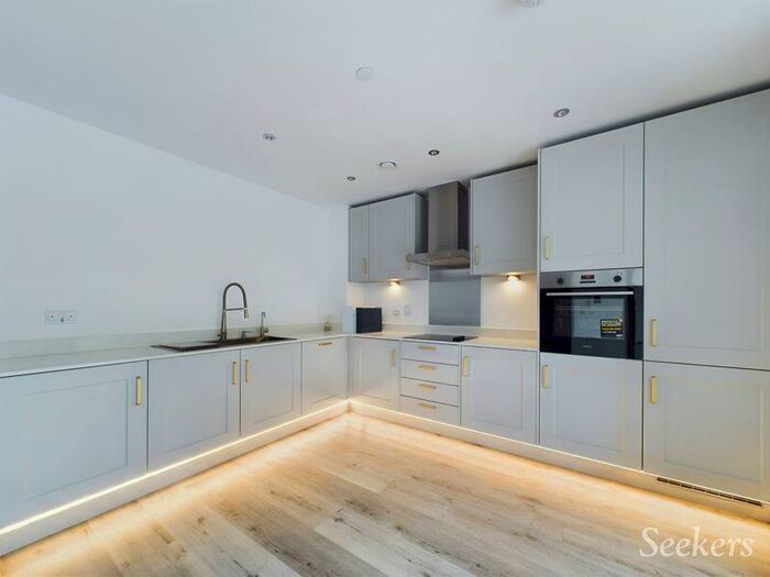 2 Bedroom Apartment To Rent In Mill Wood, Maidstone, ME14