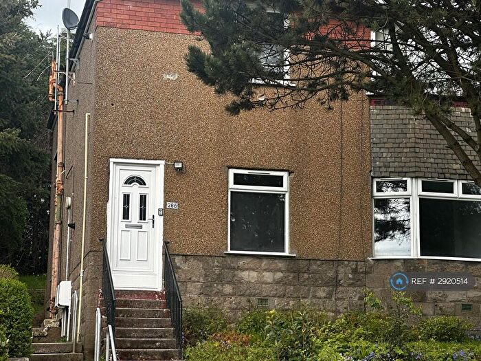 3 Bedroom Flat To Rent In Gladsmuir Road, Glasgow, G52