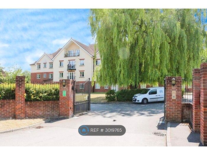 2 Bedroom Flat To Rent In Datchet Meadows, Slough, SL3