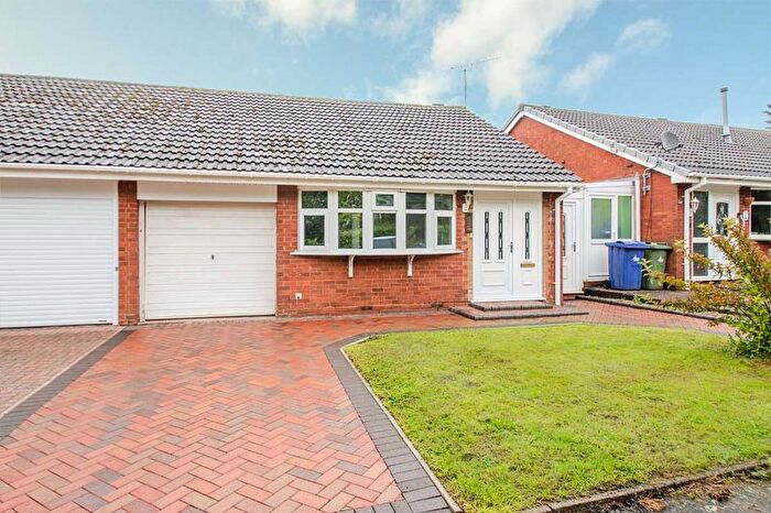 2 Bedroom Semi-Detached Bungalow For Sale In Wolverhampton Road, Cannock, WS11