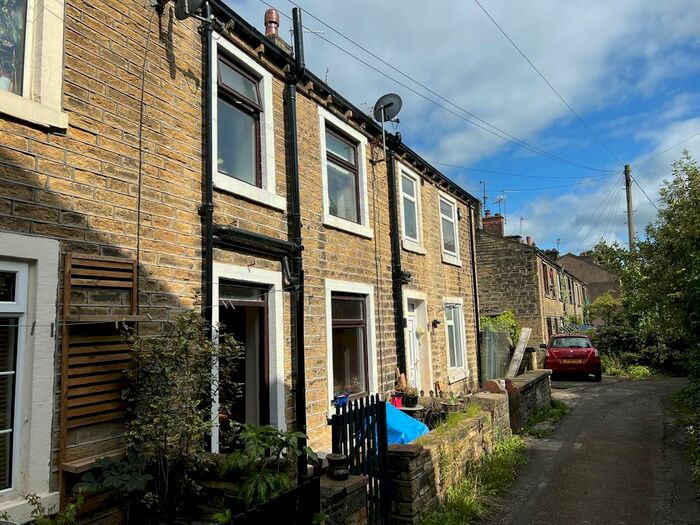1 Bedroom Terraced House To Rent In Royd Terrace, Armitage Bridge, Huddersfield, HD4
