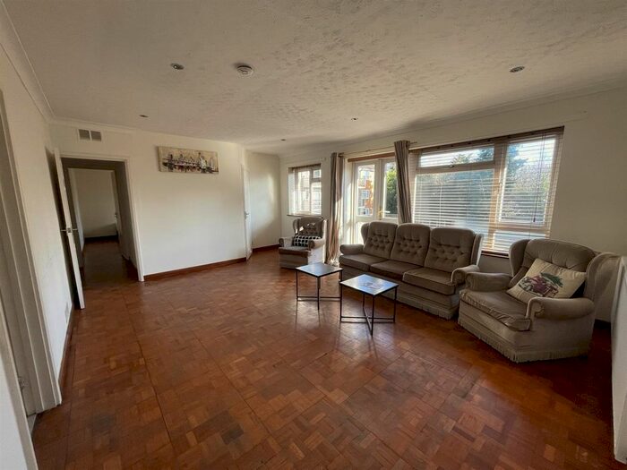 3 Bedroom Flat To Rent In Gooden Court, Harrow, Middlesex, HA1