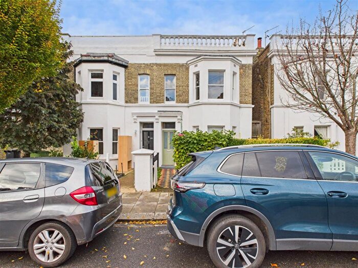 1 Bedroom Flat To Rent In St. Elmo Road, London, W12
