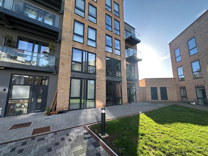 1 Bedroom Apartment To Rent In Carmen Beckford Street, Bristol, BS1