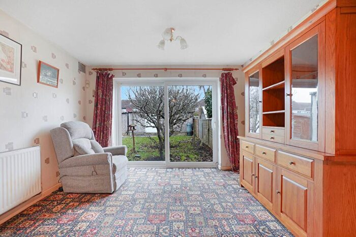 2 Bedroom Bungalow For Sale In High View Drive, Chatham, ME5