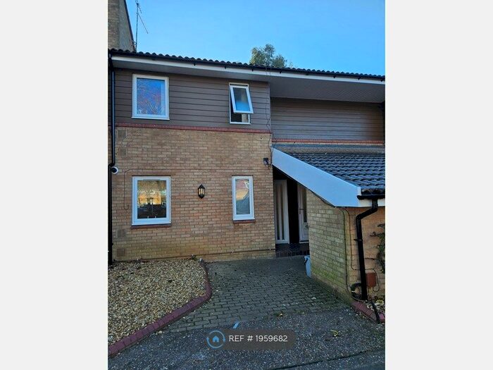 Studio To Rent In Orton Brimbles, Peterborough, PE2