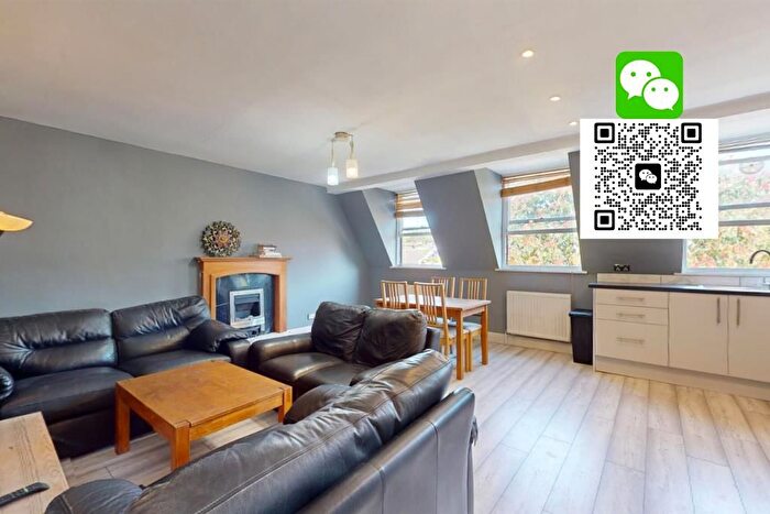 2 Bedroom Flat To Rent In Elsham Road, Holland Park, W14