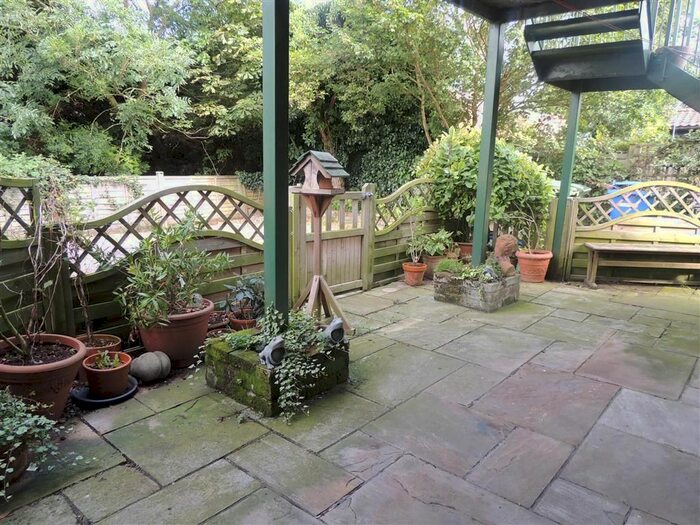 4 Bedroom Property To Rent In High Street, Wrentham, NR34
