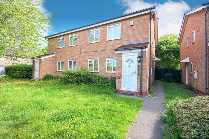 1 Bedroom Maisonette To Rent In Chaucer Close, Tamworth, Staffordshire, B79