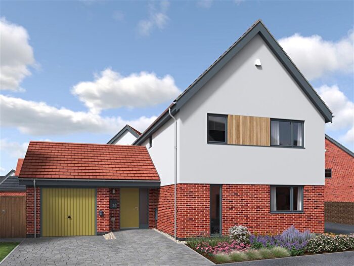 3 Bedroom Detached House For Sale In The Carriages, Dereham, NR20
