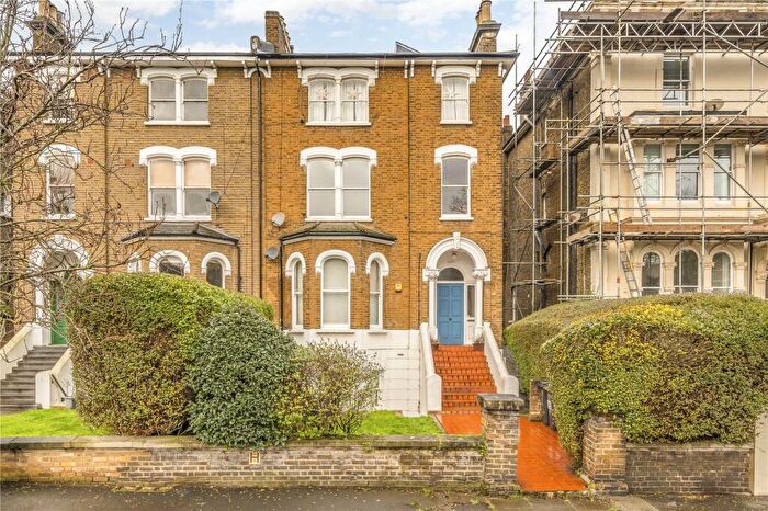 1 Bedroom Apartment For Sale In Wickham Road, Brockley, London, SE4
